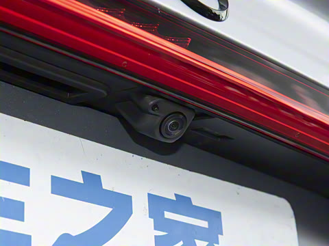 2025�� 55 TFSI quattro ������