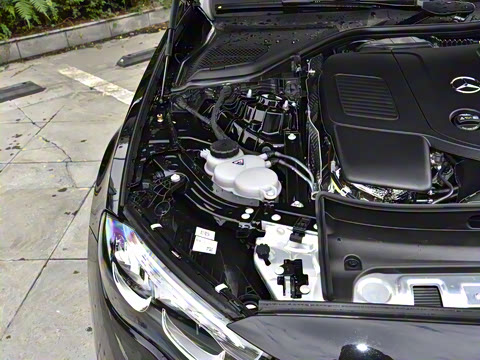 2026�� E 300 L ������