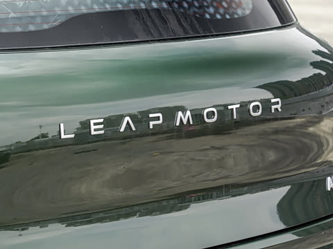 2027�� 405������