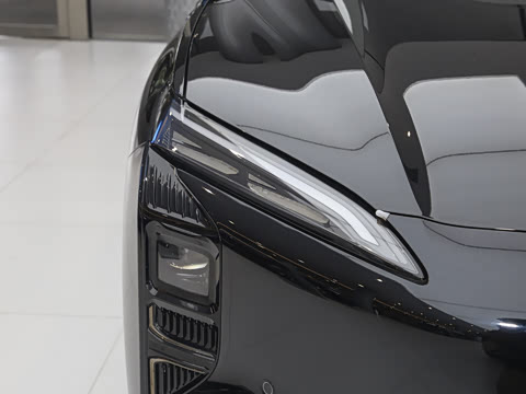 2025�� 520 Max������