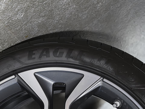 2026�� �Ŀ� xDrive 40Li M�˶���ҹ��װ