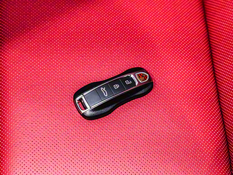 2026�� Carrera 3.0T