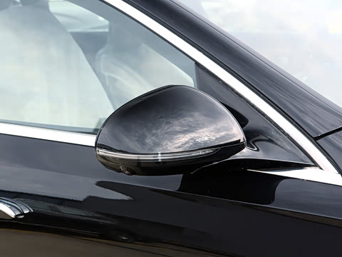 2026�� E 300 L �����