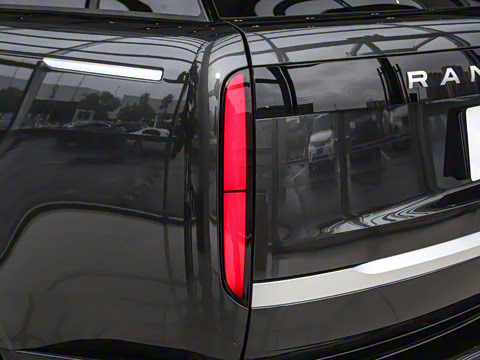 2025�� 3.0 L6 400PS �䷶�ӳ���