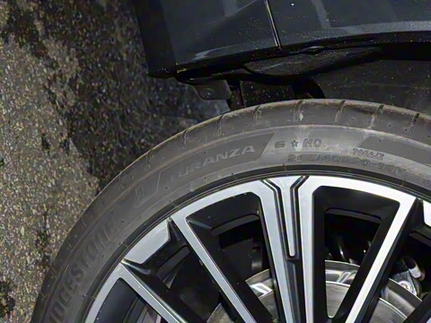 2025�� xDrive25Li X�����װ