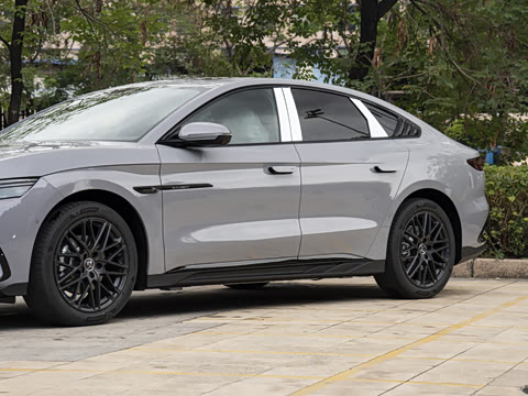 2026�� EV �Ǽݰ� 705KM���������