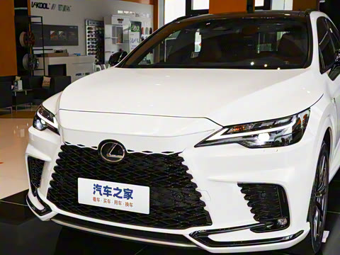 2026�� 500h ����F SPORT Performance