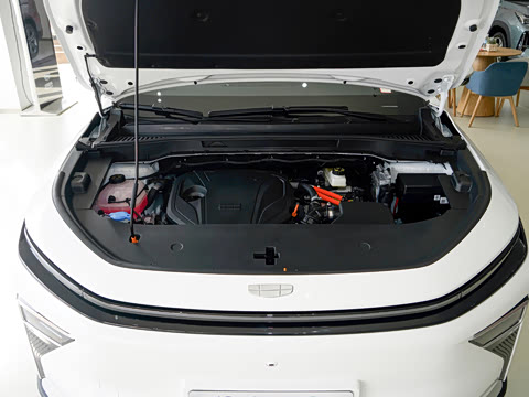 2026�� 1.5L 220km ����+