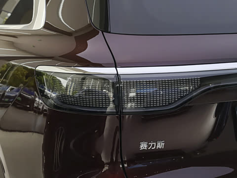 2025�� ���� Ultra�� 53.4kWh 6���� (896�߼����״