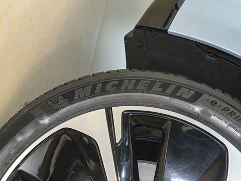 2025�� 100kWh Touring