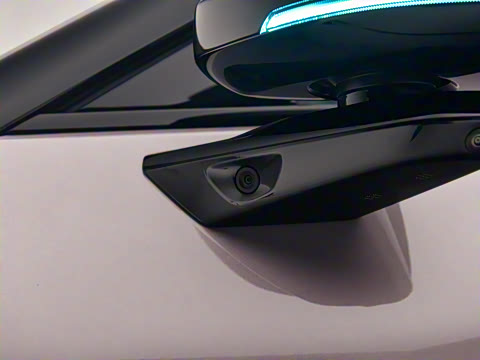 2025�� 750 ���������� Ultra