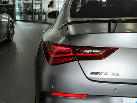 2025�� AMG CLA 45 S 4MATIC+