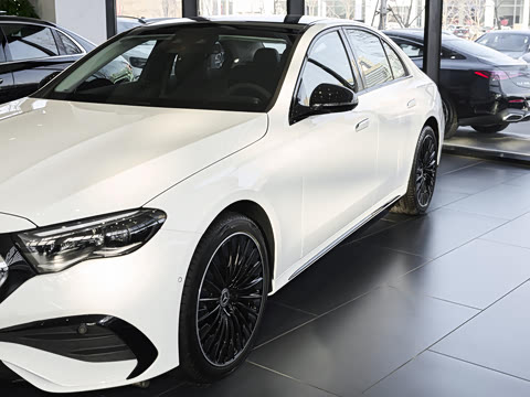 2026�� E 300 �������˶���