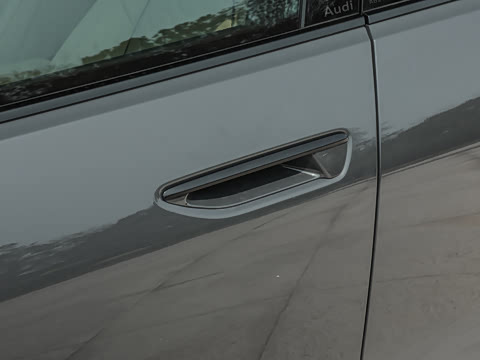 2026�� quattro Ǭ���Ǽݰ�