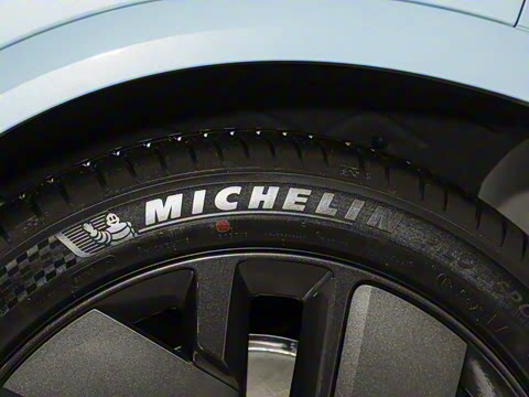 2025�� Pro ���ܻ��°�