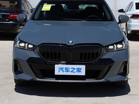2026�� �Ŀ� 525Li M�˶���װ