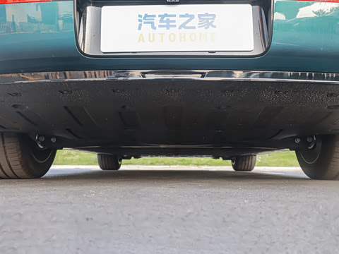 2025�� 702 Max
