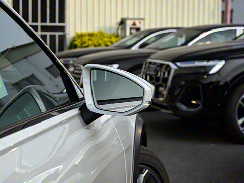 2025�� allroad quattro ̽���� 55 TFSI ����ԽҰ��