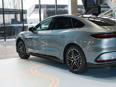 2025�� EV �Ǽݰ� 635KM�����״��콢��