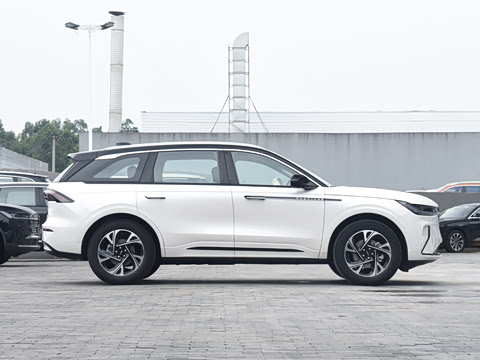 2026�� 2.0T ������춯��