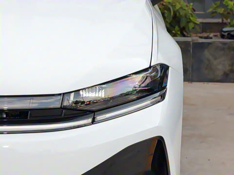 2026�� L 300TSI DSG ������