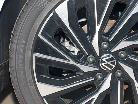 2026�� L 300TSI DSG ������