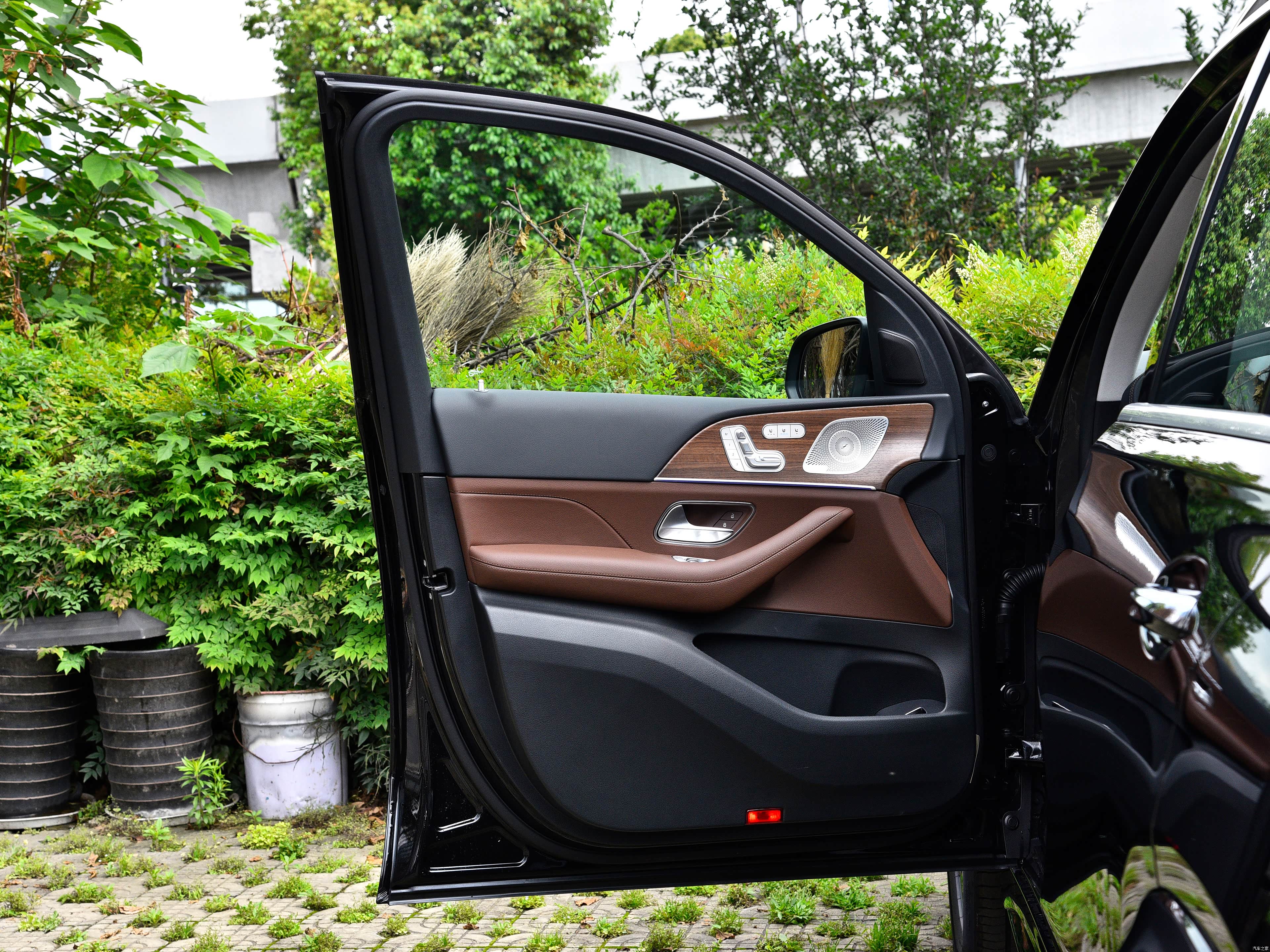 Mercedes-Benz GLE, миниатюра 21