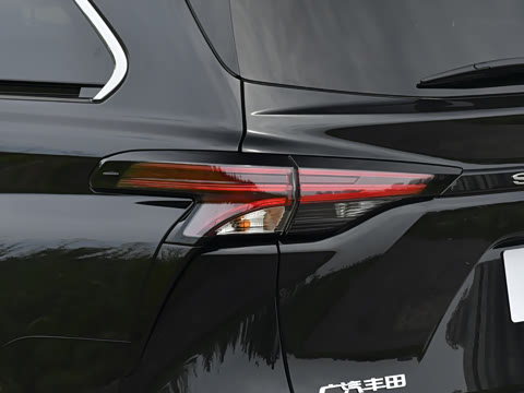 2027�� 2.5L ˫����������