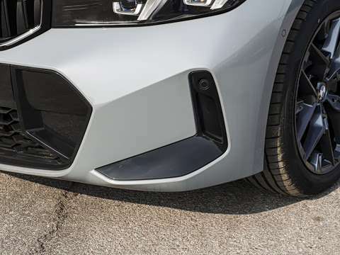 2026�� 330i M�˶���ҹ��װ