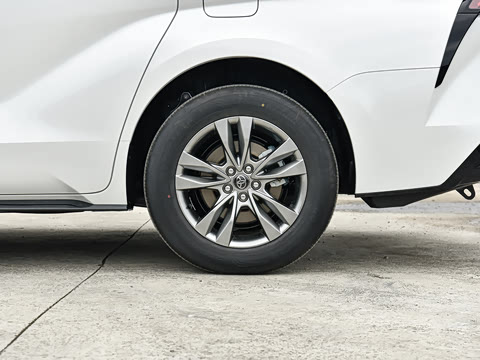 2027�� 2.5L ˫����������