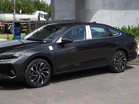 2026�� L 300TSI DSG ������