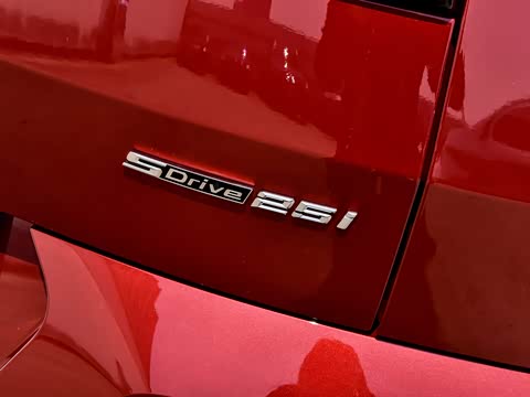 2026�� sDrive25i M�˶���װ