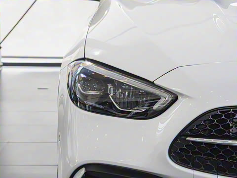 2026�� C 260 L �ҹ�˶���