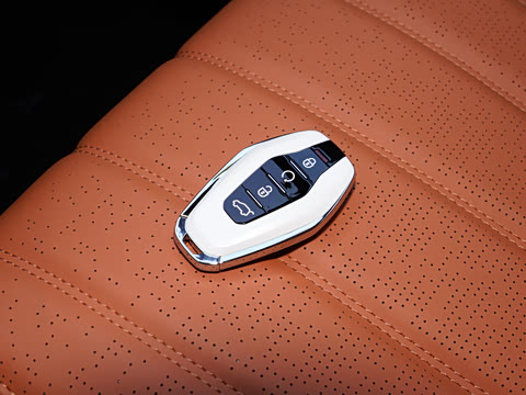 2026�� 2.0TD �Զ���Ӣ 5��