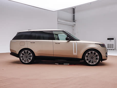 2026�� 3.0 L6 400PS AB�����