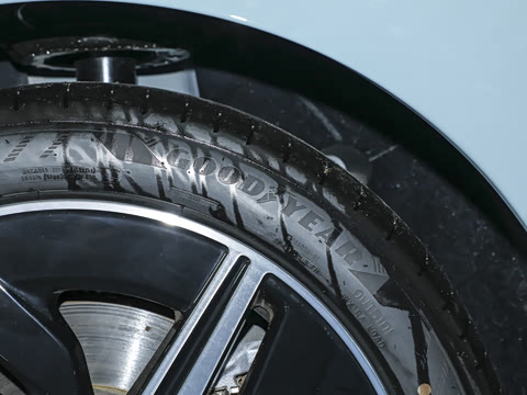 2025�� 300L �����������ǰ�