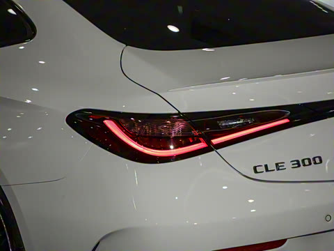 2025�� CLE 300 4MATIC �����ͽ��ܳ�