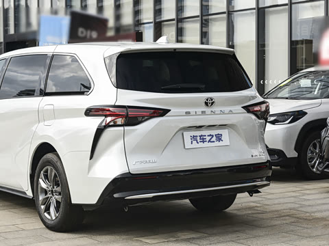 2027�� 2.5L ˫������������