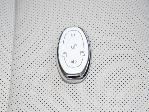 2026�� ���̰� 230�콢�� 7��