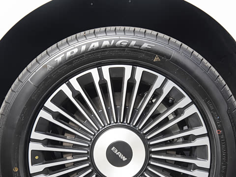 2026�� ���̰� 230�콢�� 7��