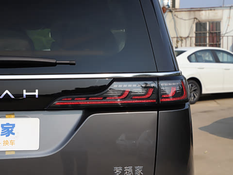 2025�� PHEV �������������