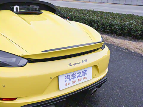 2023�� Spyder RS 4.0L