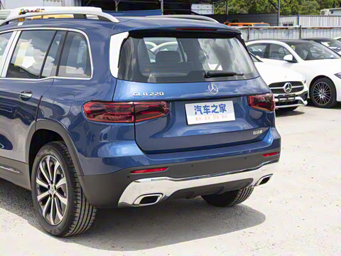 2025�� GLB 220 ʱ����