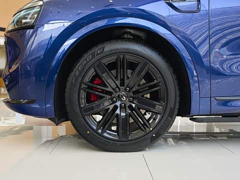 2025�� ���� Ultra�� 53.4kWh 6���� (896�߼����״