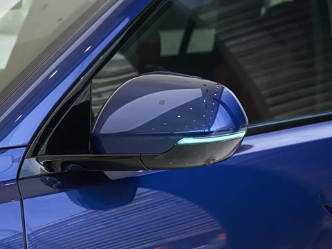 2025�� ���� Ultra�� 53.4kWh 6���� (896�߼����״