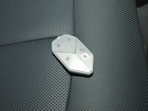 2025�� 210KM ��������Ultra��