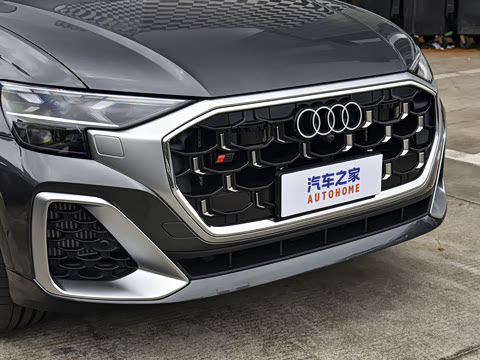 2026�� 4.0 TFSI 