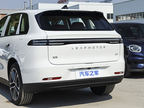 2027�� 660������