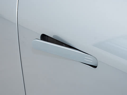 2026�� ���� 725 Max �콢��