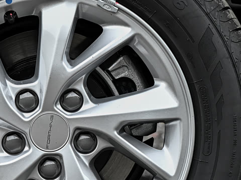 2027�� 2.0L ������ 7��